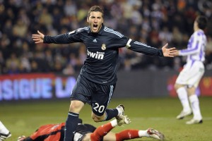 爱游戏真人体育娱乐-『未来之都』：探索《堡垒之夜》的无限创意新世界