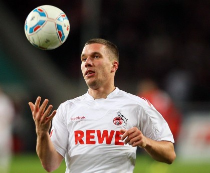 爱游戏体育app-一夜2签1裁！湖人伤情更新遭遇误判争议，勇士陷小麻烦，湖人受伤